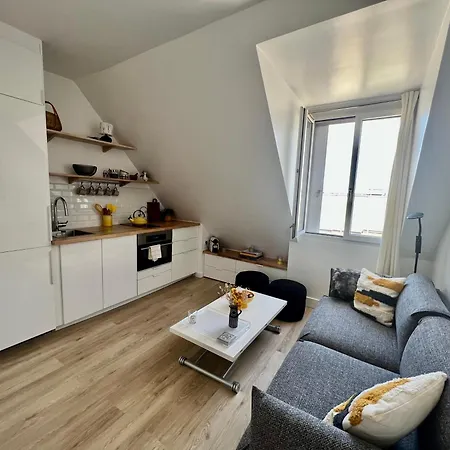 5 Stars 2-br In Center , Air Conditioner , Elevator Париж